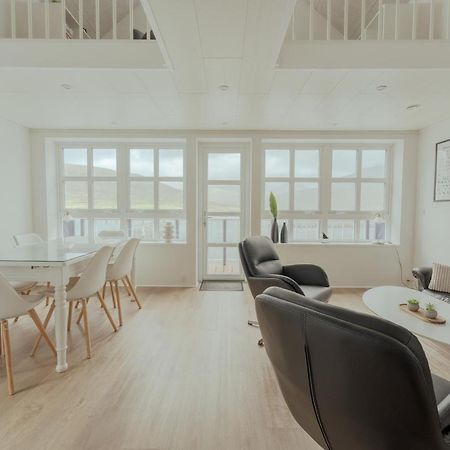 Dahlastova / Stunning Boathouse / Bay View / 3Br Hvalvik Exterior foto